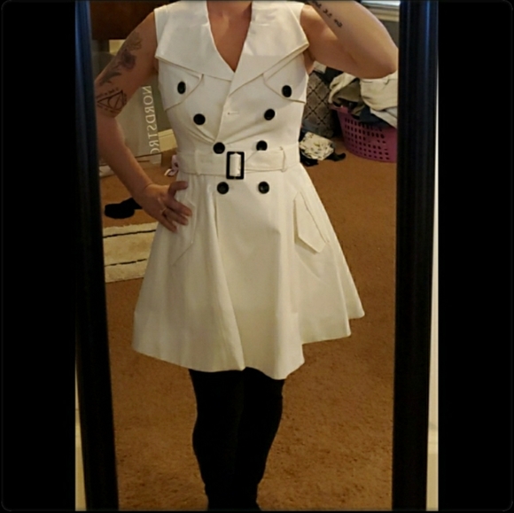 bebe Jackets & Blazers - ❤Final Price❤Bebe Sleeveless Dress Coat